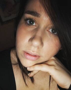 Public Photo of Biondinacaliente